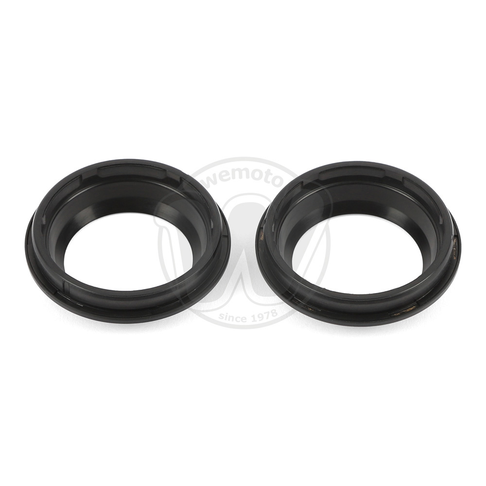 0VC9337_ae7453 two.jpg